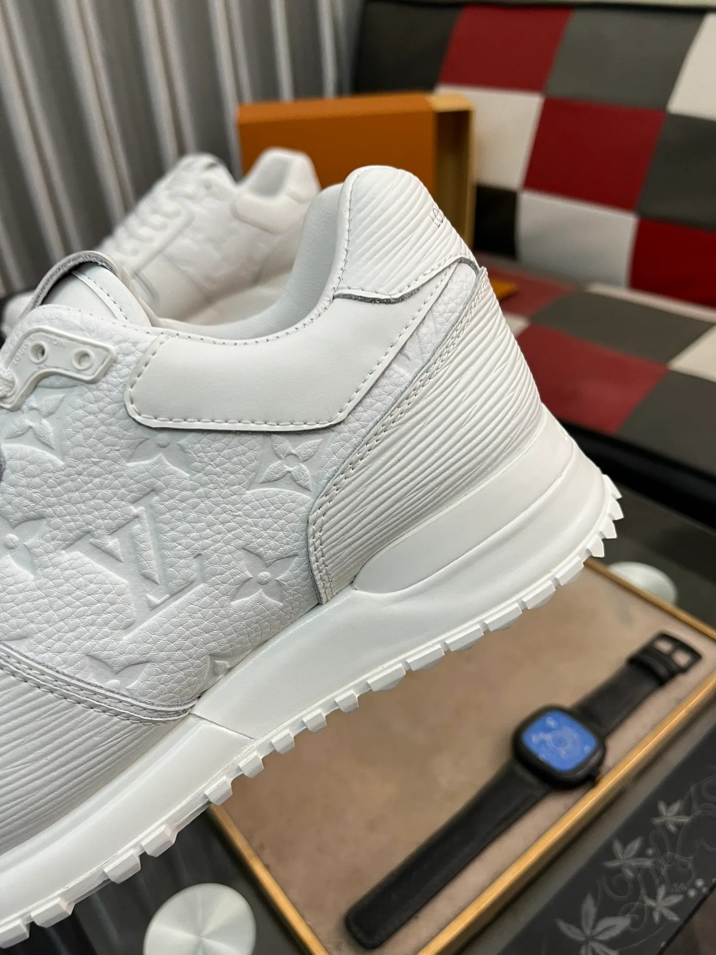 Men's shoes 💰540⌚️⌚️LV Louis Vuitton. The latest fashionable casual shoes are popular in physical stores. New spring and summer comfortable imported custom original cowhide, unique jacquard fabric element design. With sheepskin lining, Lv original base, [sun][sun] high-end packaging and high quality💪Details determine quality, code number 38-44
